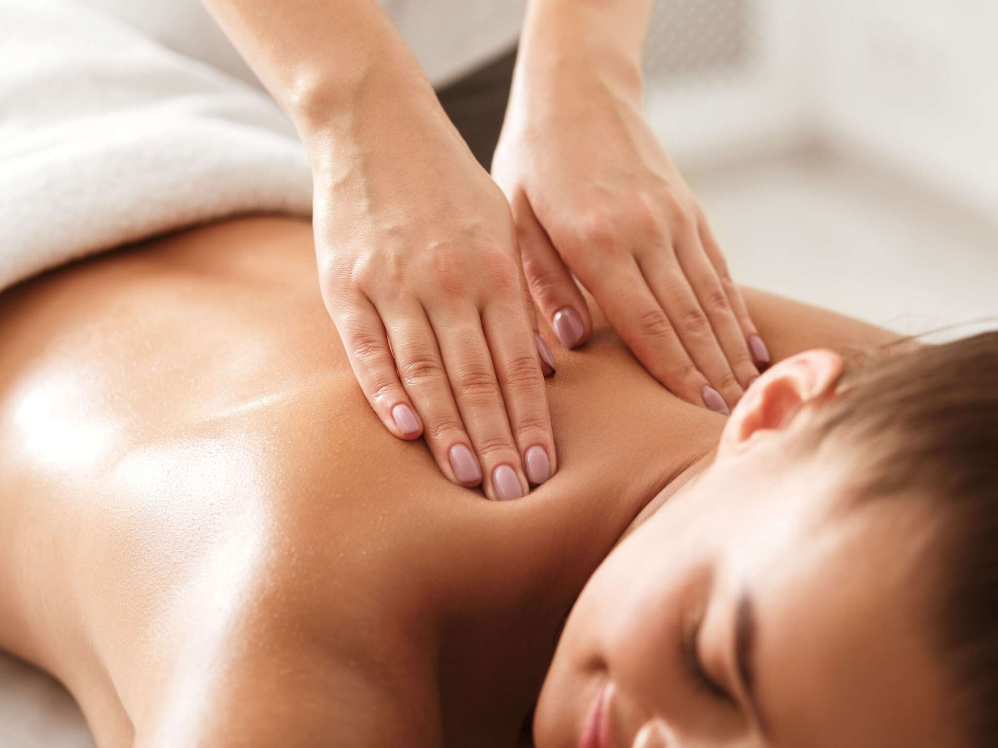 Masseuse indépendante (H/F/X) FR/ANG