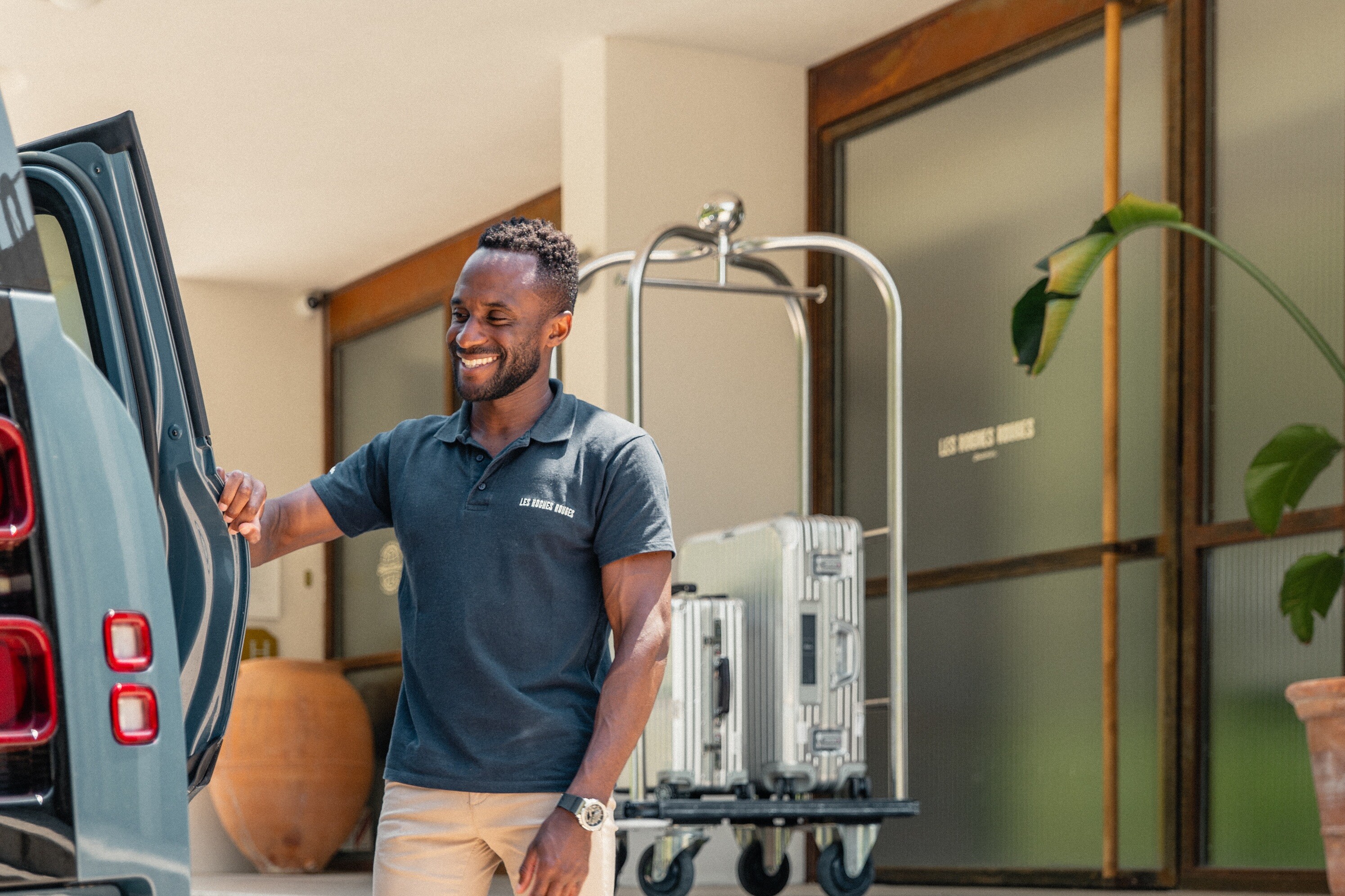 Voiturier / Bagagiste (H/F) - Poste Logé