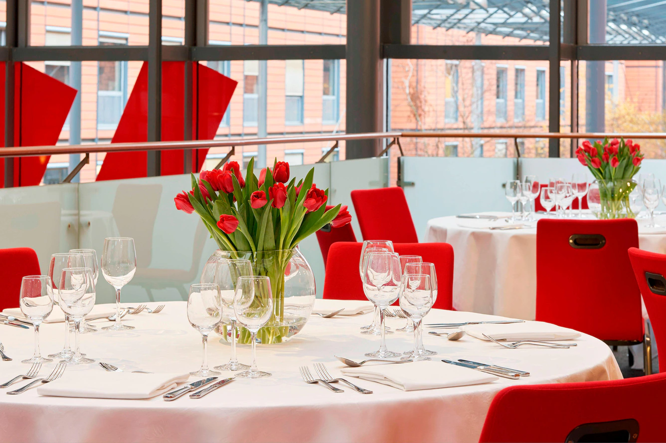 Commis de salle (H/F) - mai à septembre