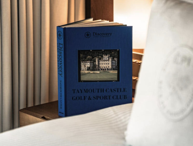 1ère Femme de chambre / Valet de chambre – Responsable du service du soir (H/F)