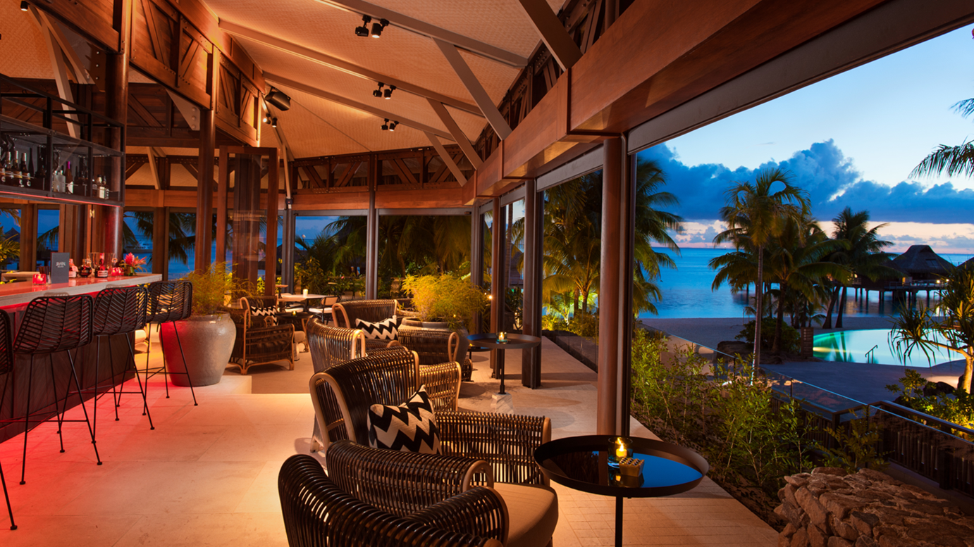 Barman / Barmaid (H/F)